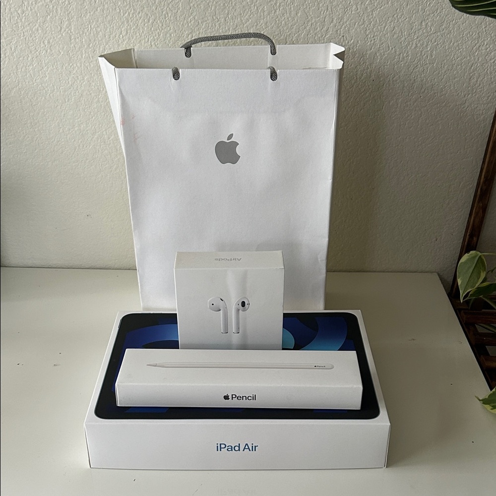 Apple Boxes